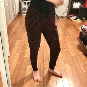 🌺 2/25$ - Joggers